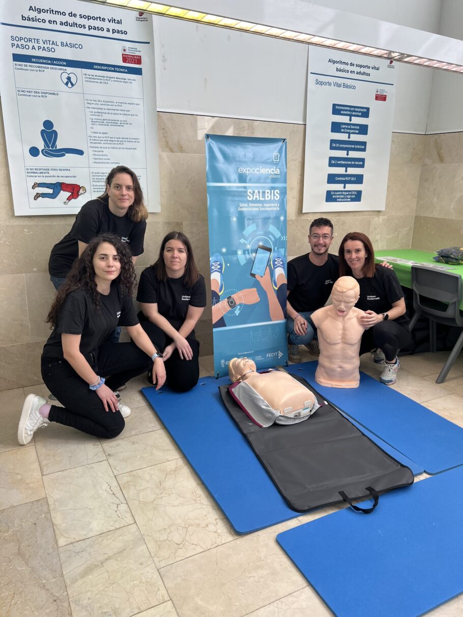 Taller de RCP en la EXPOCIENCIA Edición Ponferrada